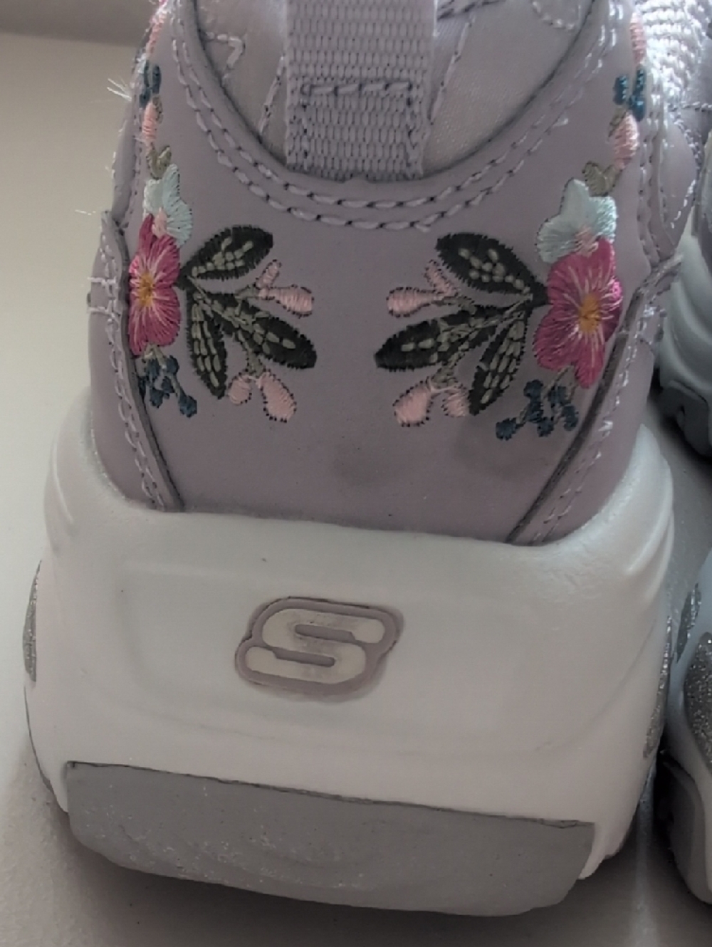 NWOT Skechers Lavender Chunky Floral-Embroidered Sneakers - Picture 12 of 12